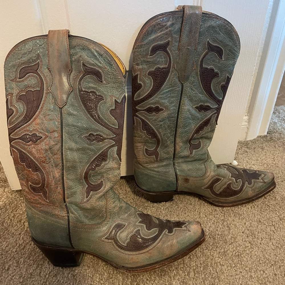 Women’s Corral cowgirl boots
